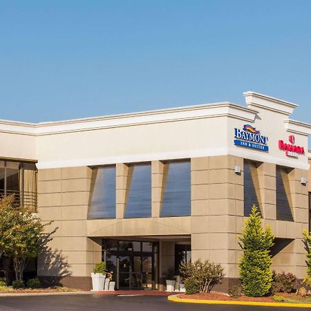 Baymont By Wyndham Fayetteville Fort Bragg Area Екстериор снимка