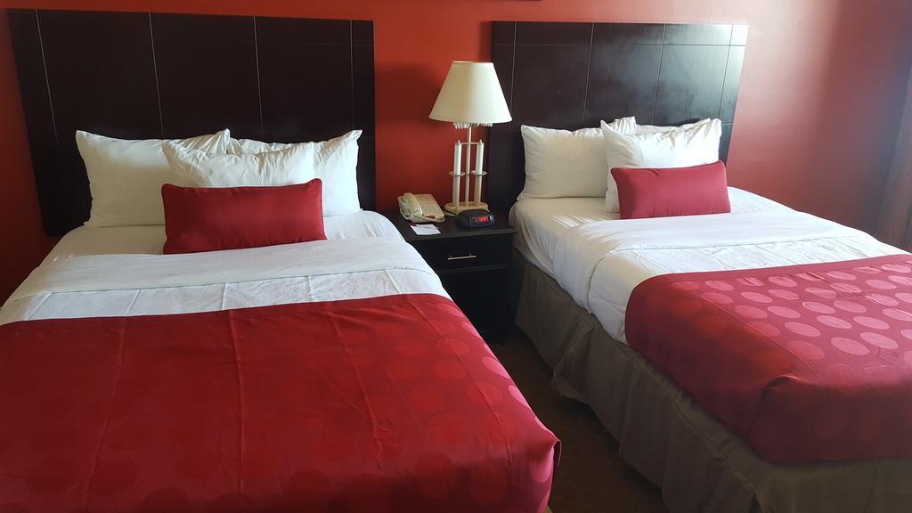 Baymont By Wyndham Fayetteville Fort Bragg Area Екстериор снимка