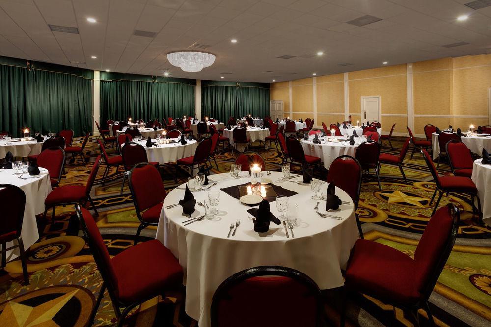 Baymont By Wyndham Fayetteville Fort Bragg Area Екстериор снимка