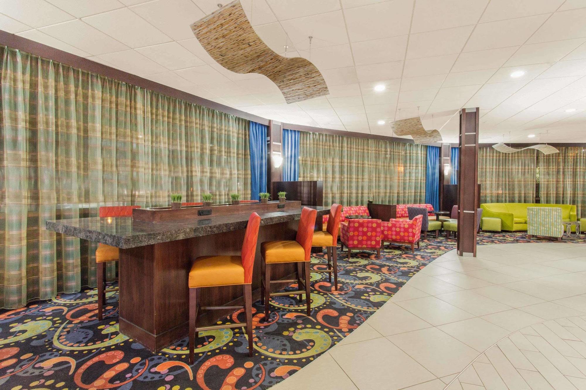 Baymont By Wyndham Fayetteville Fort Bragg Area Екстериор снимка